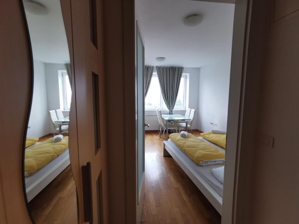 Trnovo Apartment With Free Parking Ljubljana Exteriör bild